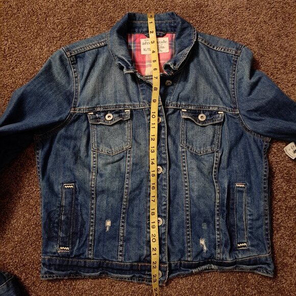 New With Tags Aeropostale Distressed,Cropped,Flannel Lined Denim Jean jacket - Picture 9 of 10